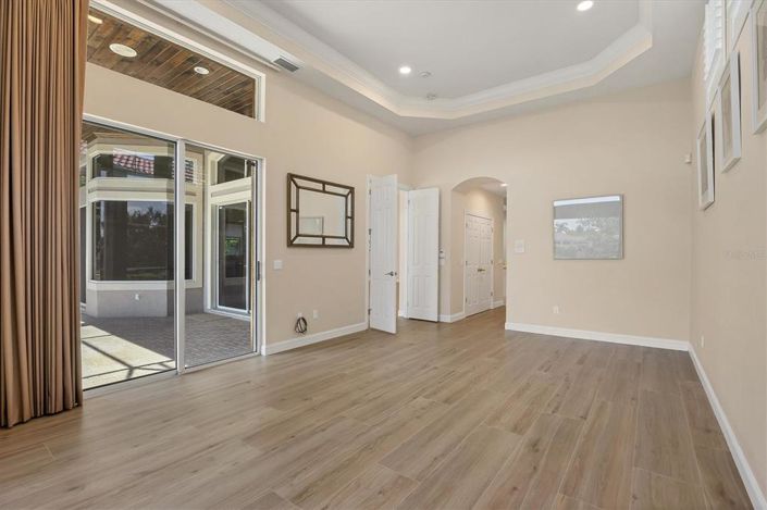 Image No.16-3 Bed Property for sale