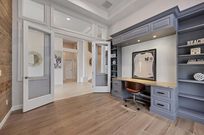 Image No.18-3 Bed Property for sale