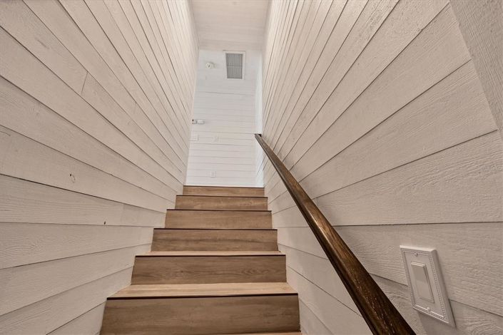 Image No.23-3 Bed Property for sale