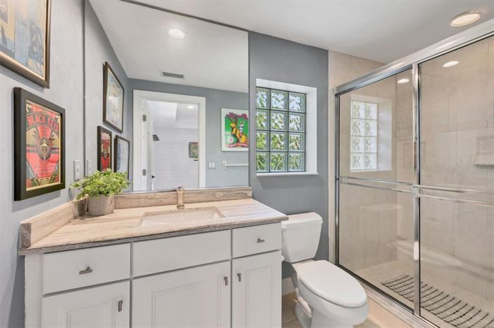 Image No.26-3 Bed Property for sale