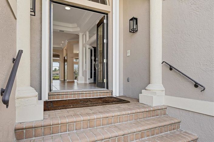 Image No.4-3 Bed Property for sale