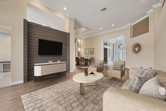 Image No.8-3 Bed Property for sale