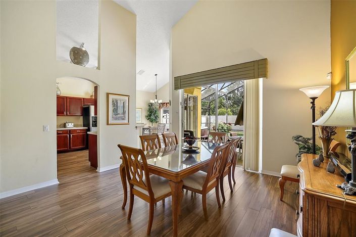 Image No.5-Propriété de 5 chambres à vendre à Kissimmee