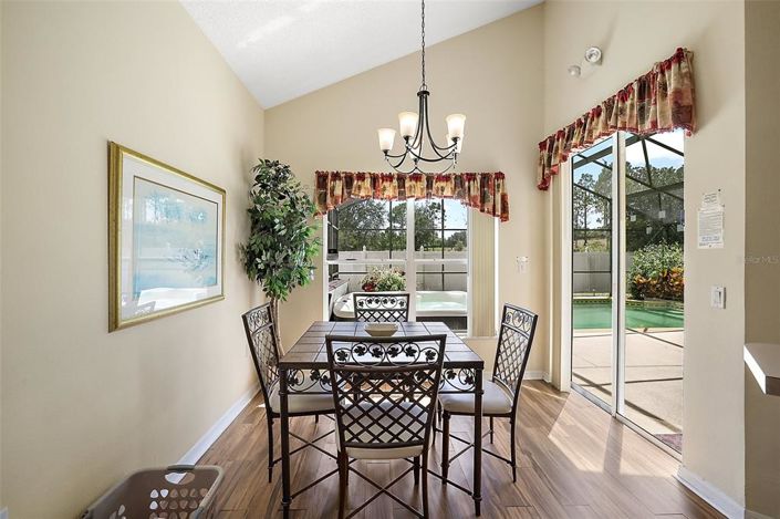 Image No.8-Propriété de 5 chambres à vendre à Kissimmee