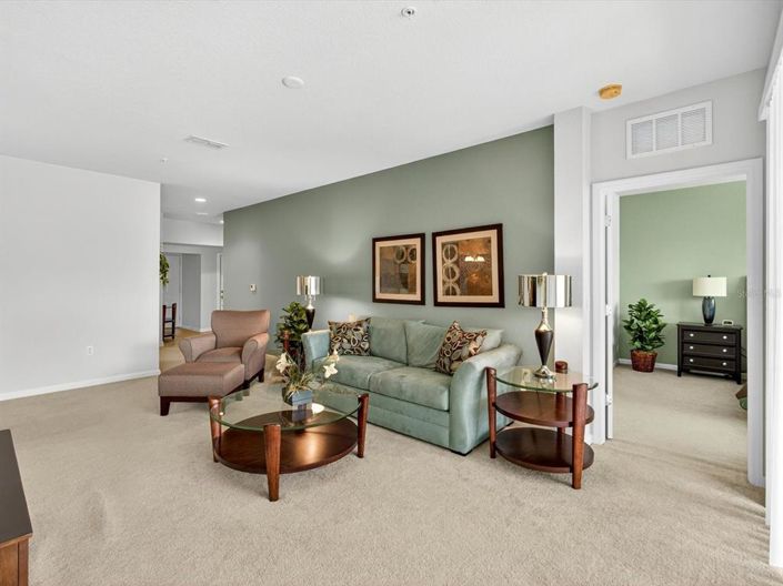 Image No.5-2 Bed Property for sale