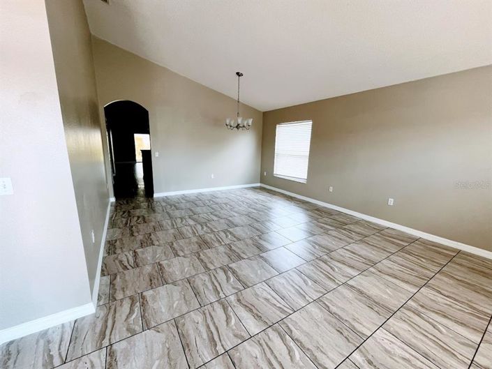 Image No.4-3 Bed Property for sale