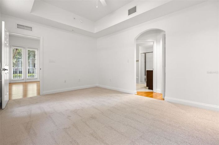 Image No.23-3 Bed Property for sale