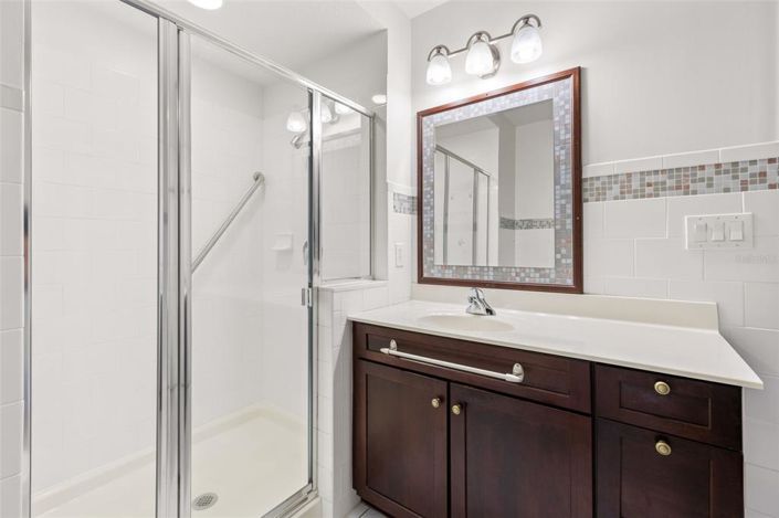 Image No.26-3 Bed Property for sale