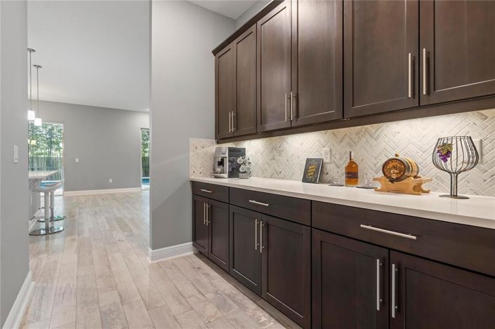 Image No.14-7 Bed Property for sale