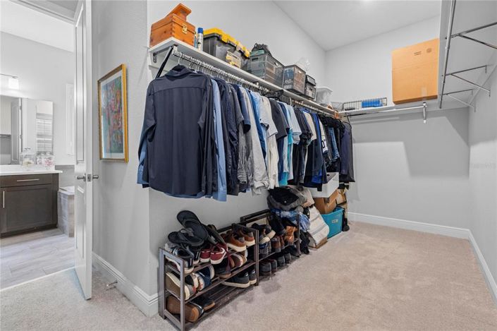 Image No.25-7 Bed Property for sale