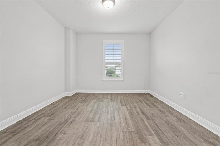 Image No.38-7 Bed Property for sale