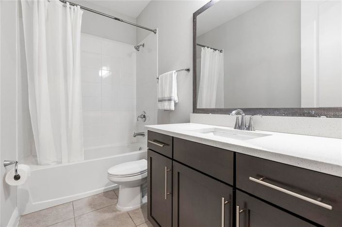 Image No.42-7 Bed Property for sale