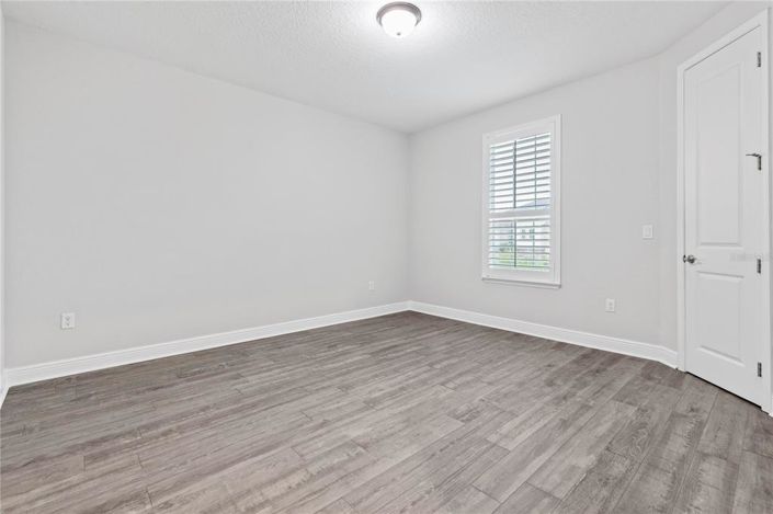 Image No.43-7 Bed Property for sale