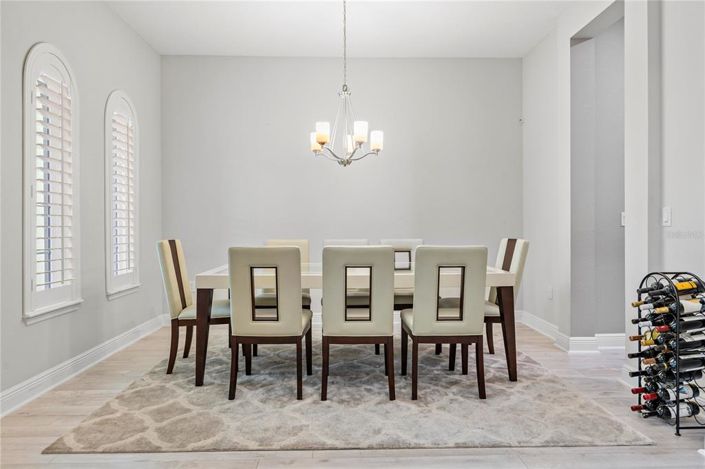 Image No.6-7 Bed Property for sale