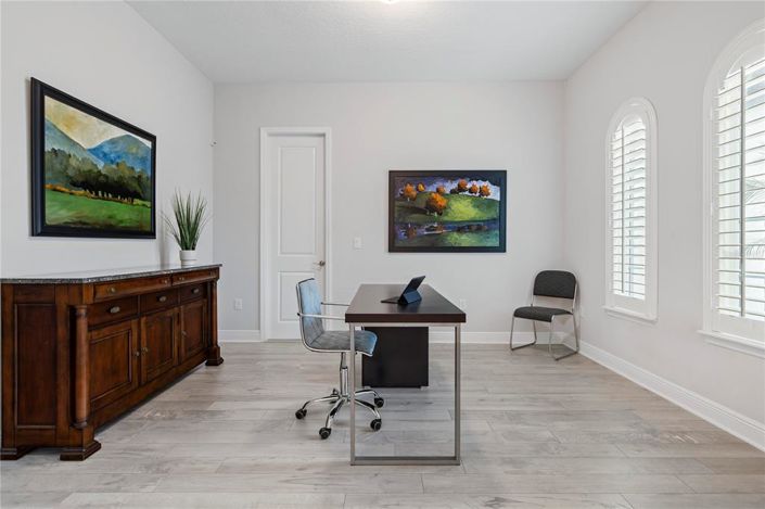 Image No.8-7 Bed Property for sale