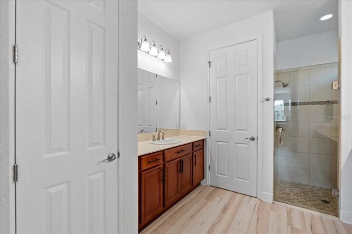 Image No.21-3 Bed Property for sale