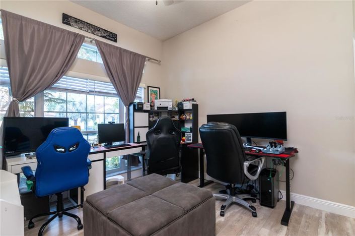 Image No.30-5 Bed Property for sale