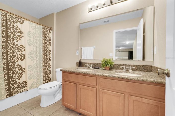 Image No.27-6 Bed Property for sale