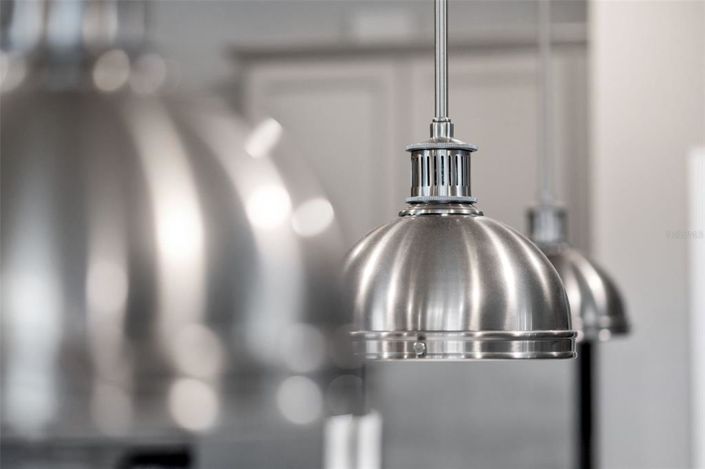 Image No.18-8 Bed Property for sale