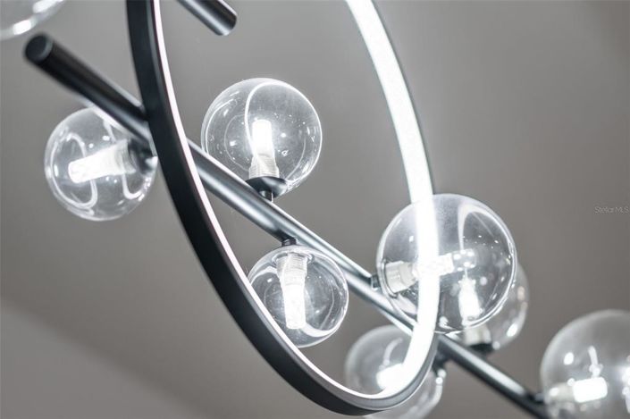 Image No.21-8 Bed Property for sale