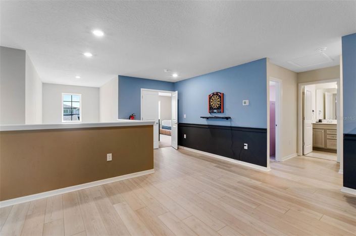 Image No.32-8 Bed Property for sale