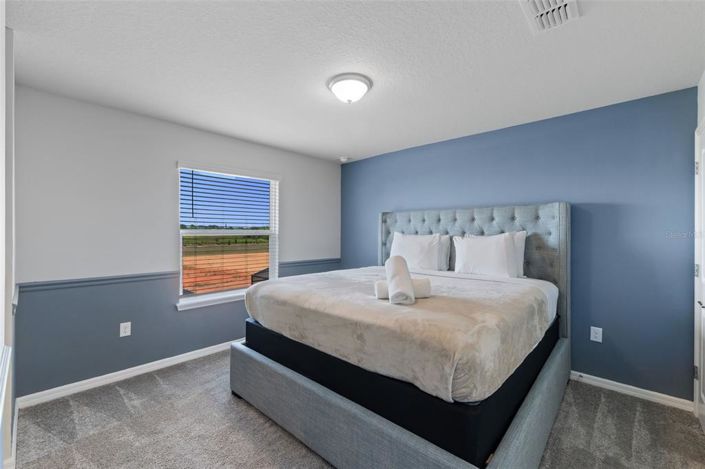 Image No.37-8 Bed Property for sale