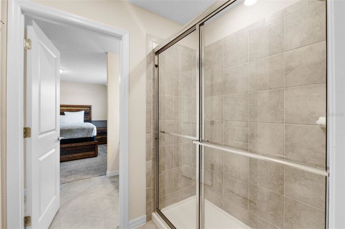 Image No.39-8 Bed Property for sale