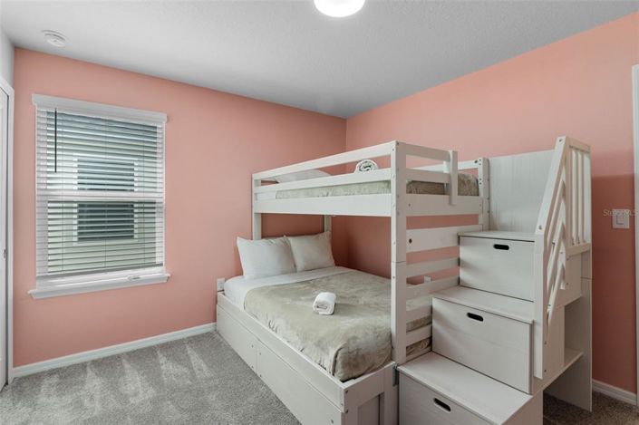 Image No.45-8 Bed Property for sale