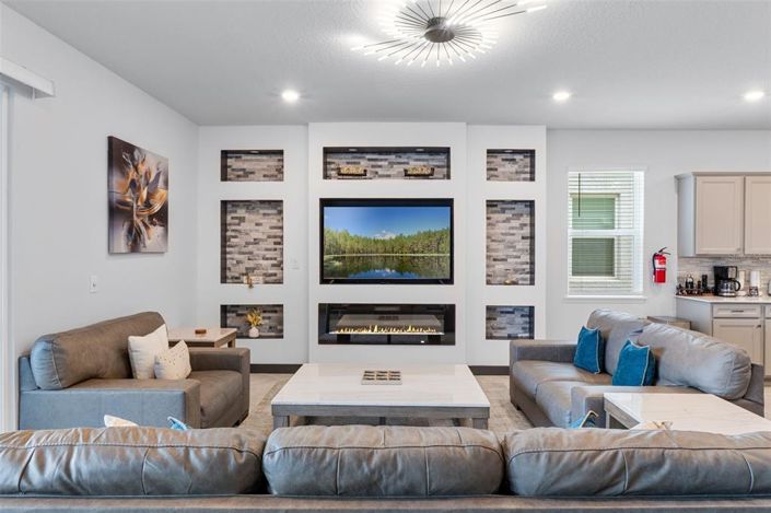 Image No.6-8 Bed Property for sale