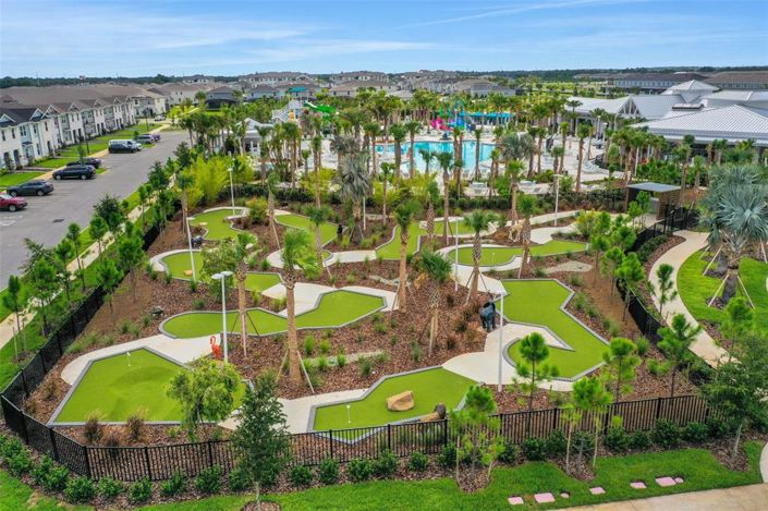 Image No.70-8 Bed Property for sale