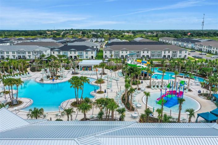 Image No.78-8 Bed Property for sale