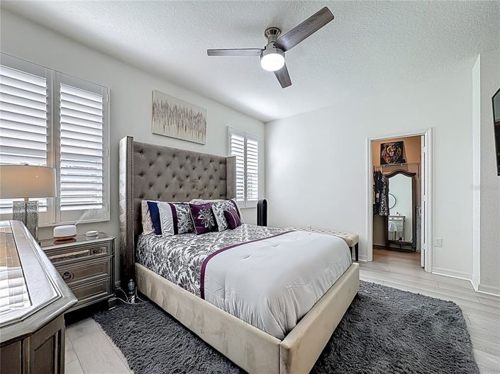 Image No.18-3 Bed Property for sale