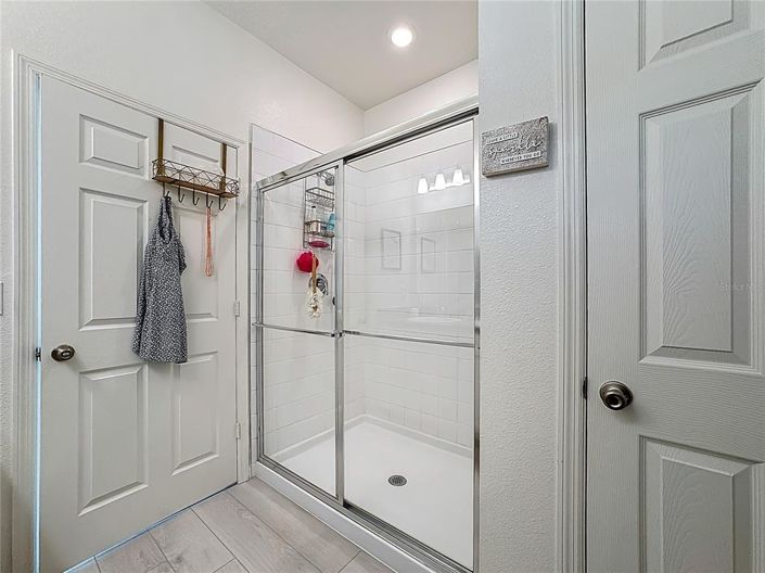 Image No.20-3 Bed Property for sale