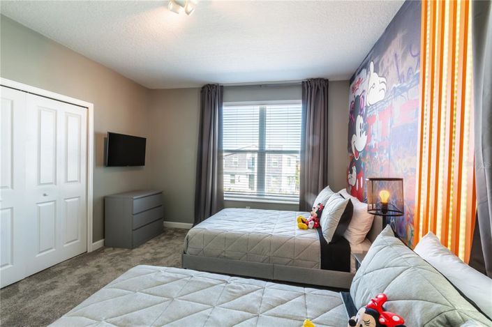 Image No.35-5 Bed Property for sale