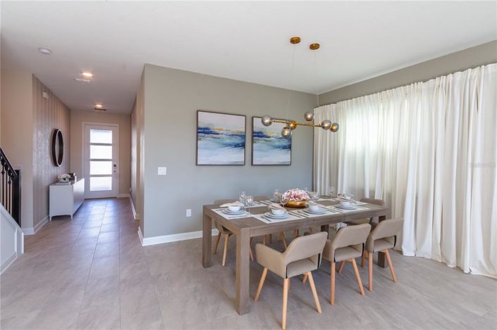 Image No.5-5 Bed Property for sale