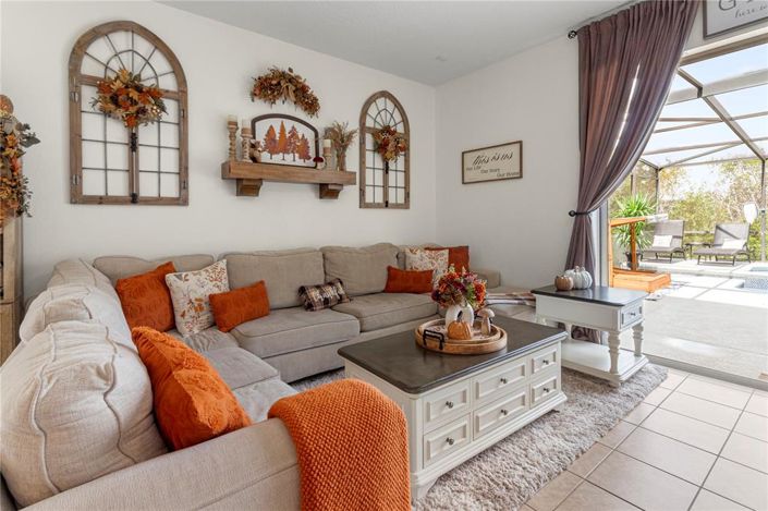 Image No.12-5 Bed Property for sale