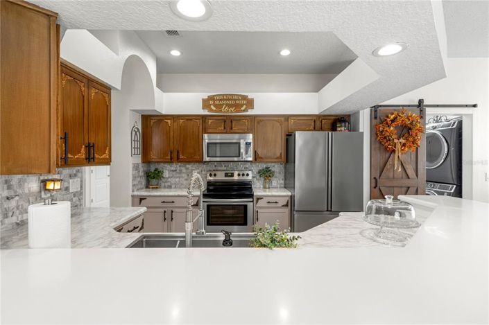 Image No.14-5 Bed Property for sale