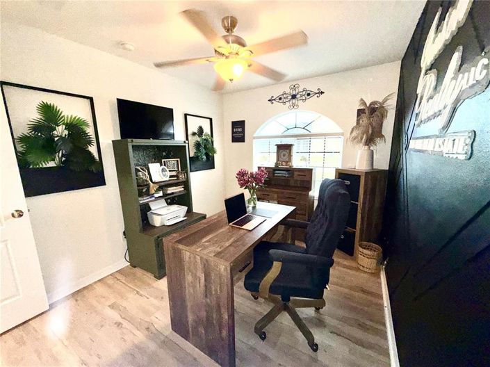 Image No.30-5 Bed Property for sale