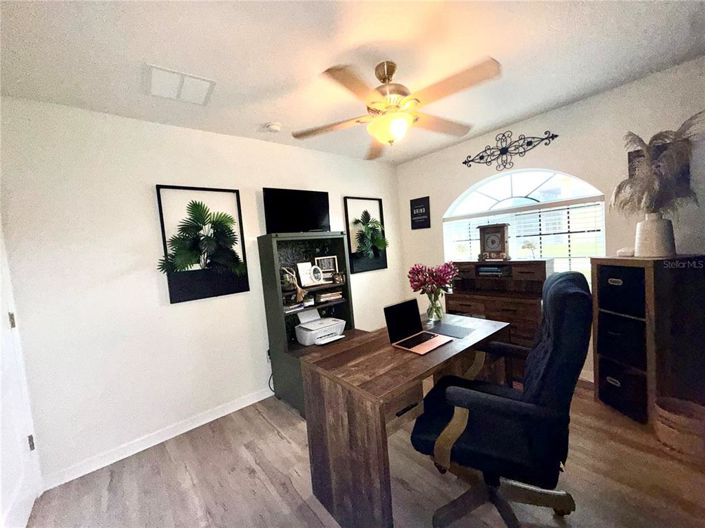 Image No.32-5 Bed Property for sale