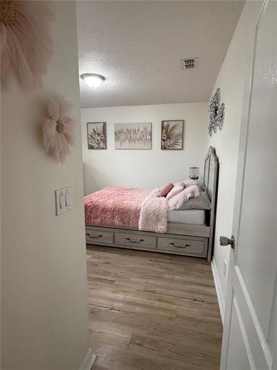 Image No.37-5 Bed Property for sale