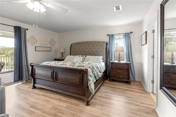 Image No.55-5 Bed Property for sale