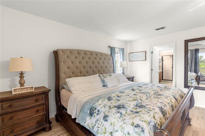 Image No.57-5 Bed Property for sale