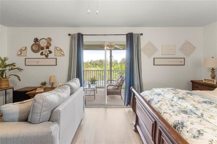 Image No.60-5 Bed Property for sale