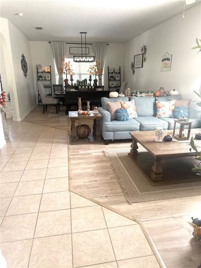 Image No.7-5 Bed Property for sale