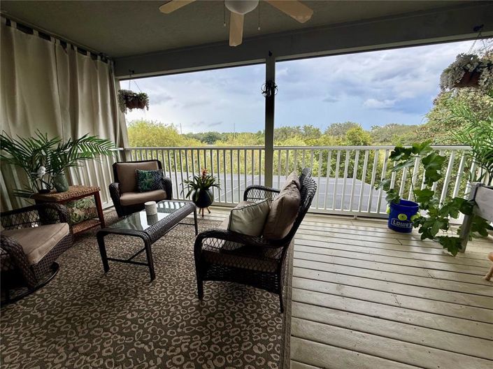 Image No.70-5 Bed Property for sale