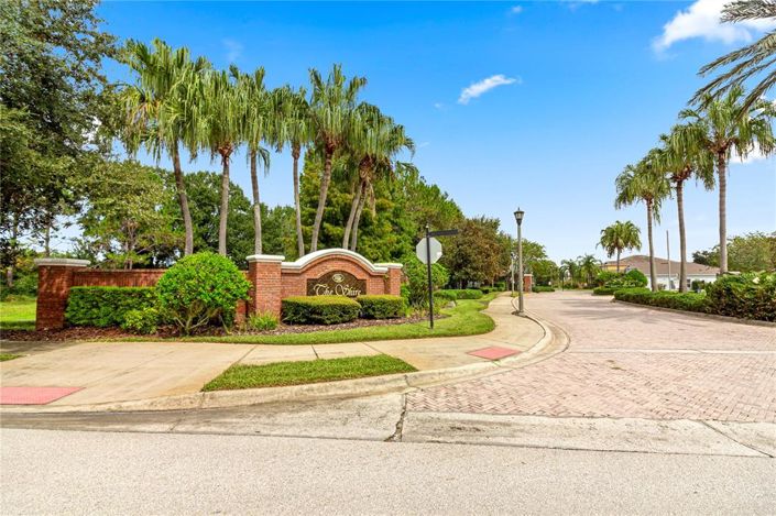 Image No.87-5 Bed Property for sale