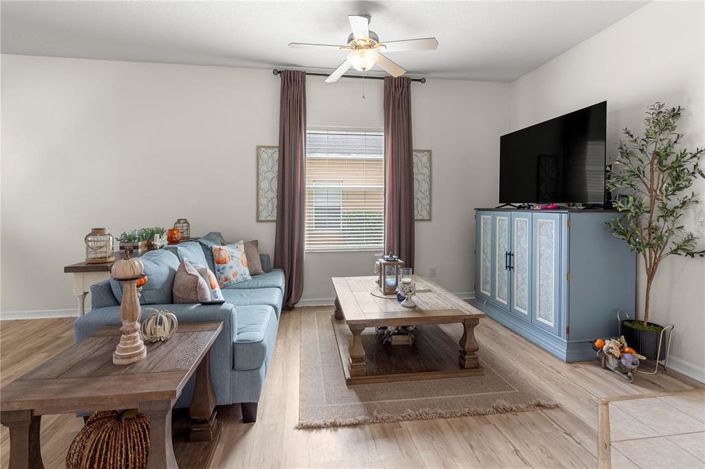 Image No.9-5 Bed Property for sale