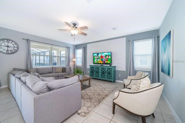 Image No.11-5 Bed Property for sale