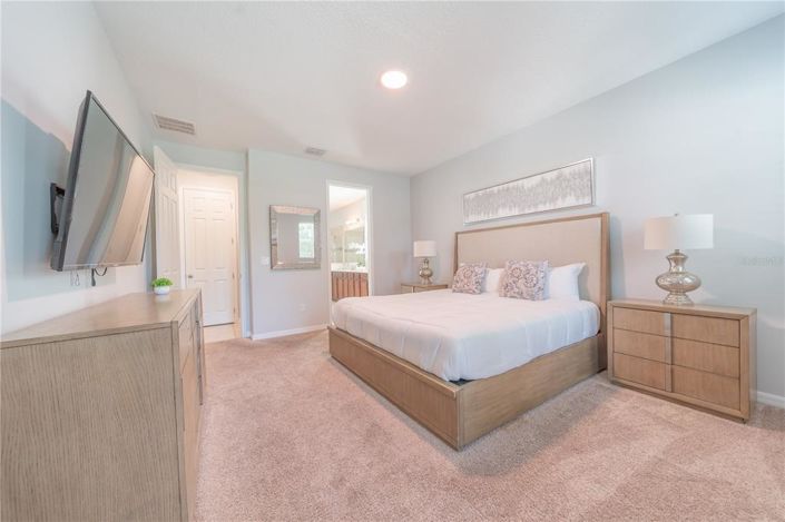 Image No.13-5 Bed Property for sale