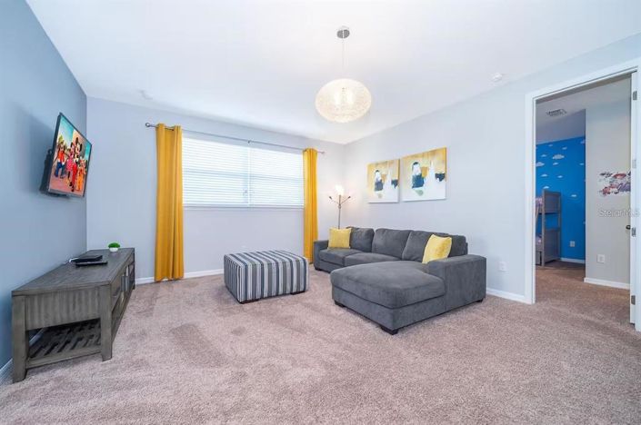 Image No.28-5 Bed Property for sale